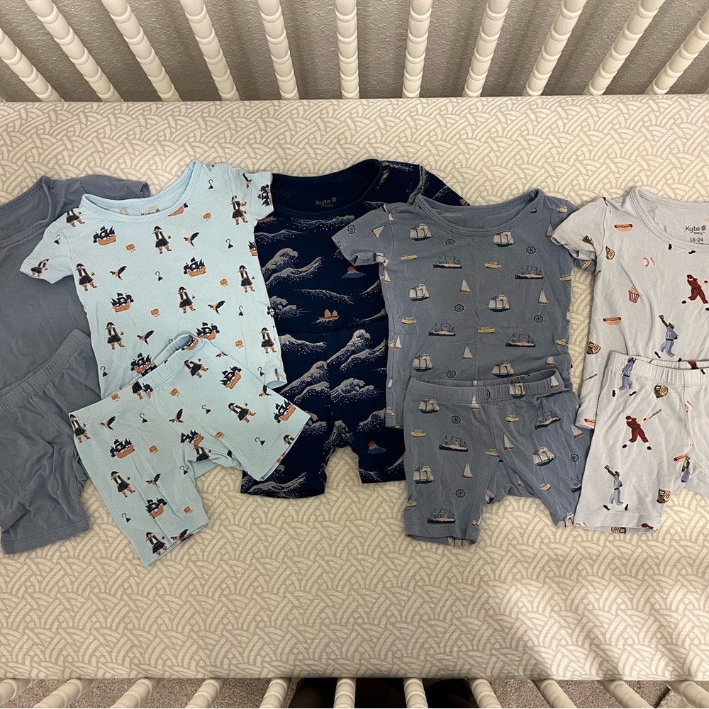 Lot of five Kyte baby 18-24 short sleeve pajamas